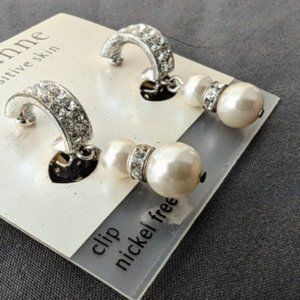 Like New Cézanne Sensitive Skin Nickel Clip On Earrings Costume Jewelry